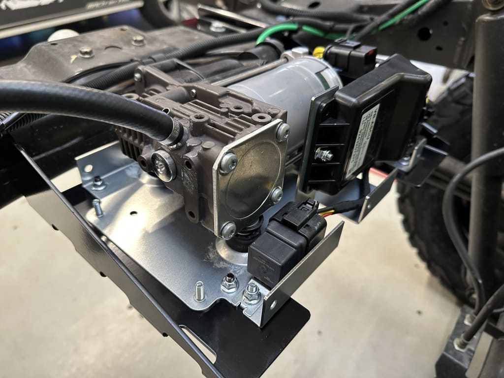 VB-LA R ISUZU D-MAX 2021