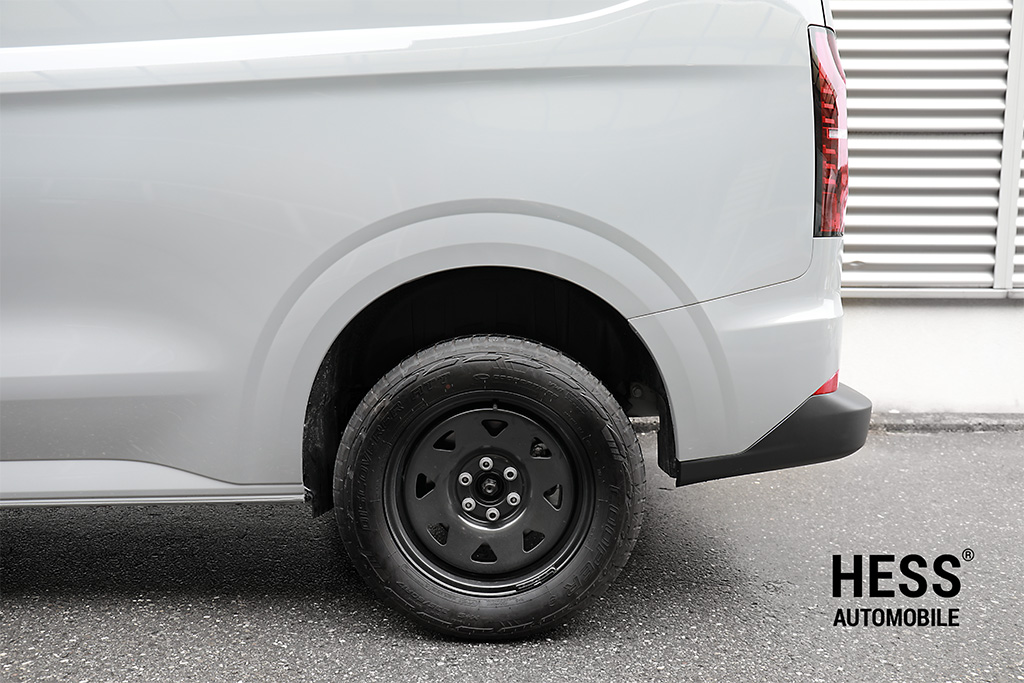 HESS H40, 17 Zoll, Steel Triangle Black, Offroad-Stahlfelge für VW New Transporter, Ford Custom V710