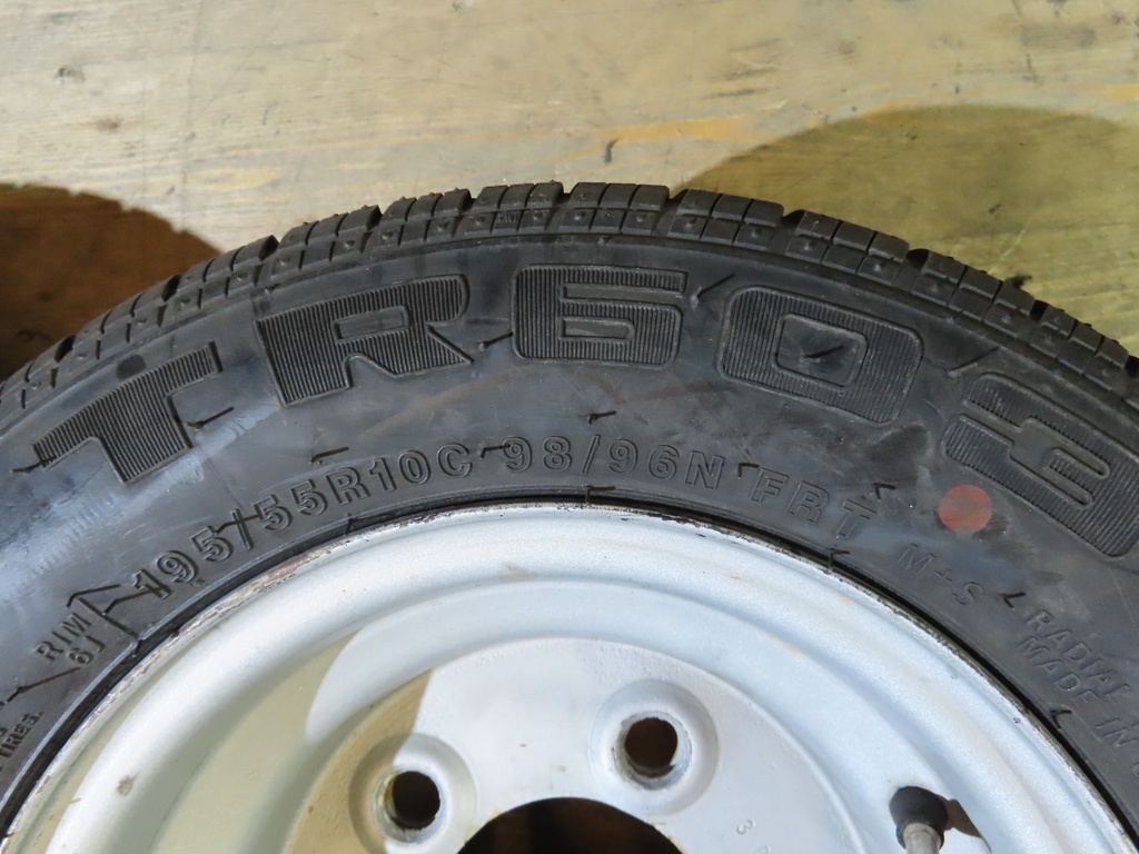 2x Sommerreifen Anhänger Maxxis Security