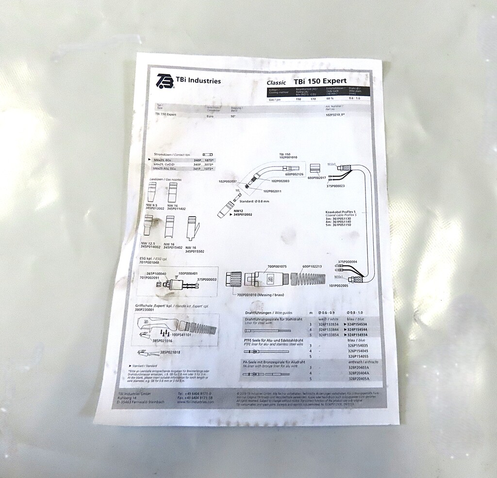 MIG/MAG-Schweißbrenner mit Anleitung