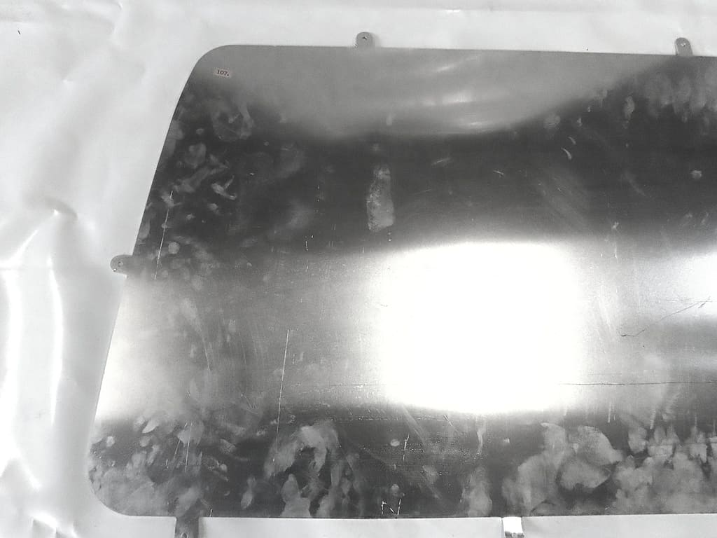 Abdeckplatte für die Heckklappe eines VW Transporter T6 (kurz + lang Radstand)-Occasion