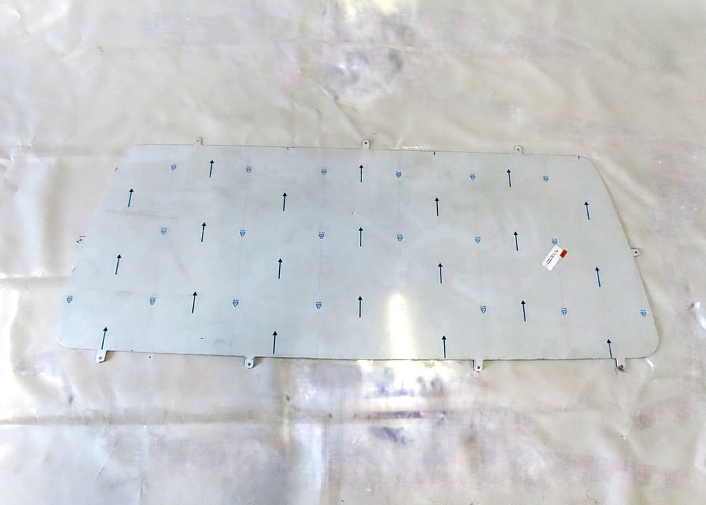 Abdeckplatte für die Heckklappe eines VW Transporter T6 (kurz + lang Radstand)-Occasion