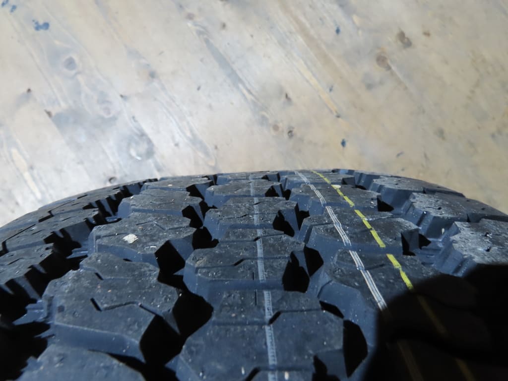 Goodyear Wrangler All-Terrain Adventure 255/55R18