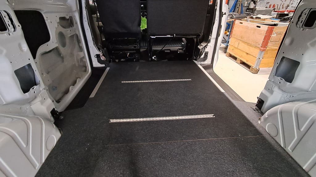 Laderaumboden 2 teilig für Ford Transit Custom 2023