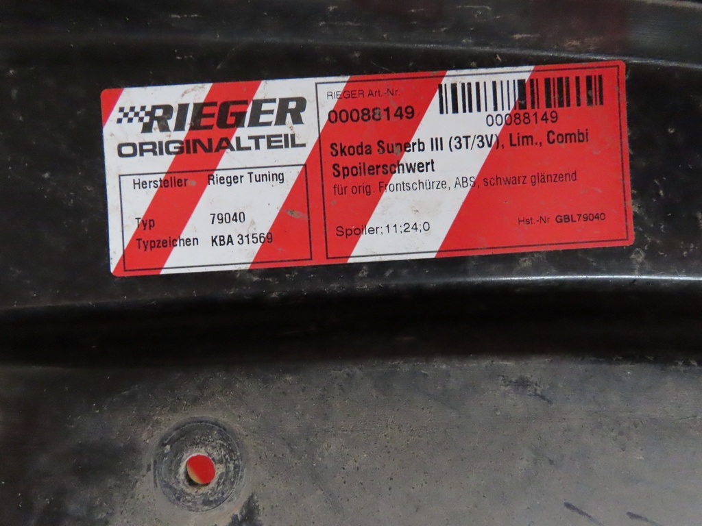 Skoda Suberb III Spoilerschwert