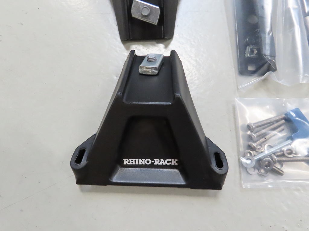 T5/T6 Leg-Set (Rhino-Rack)