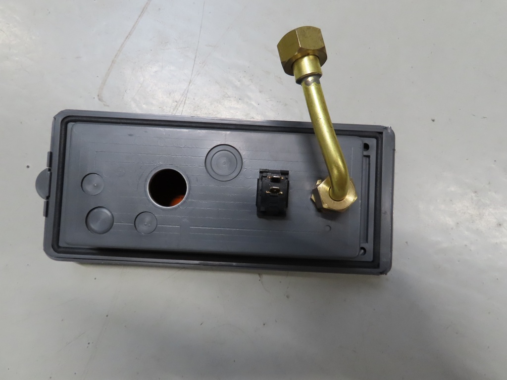 Duschkonsole mit Anschluss und Schalter