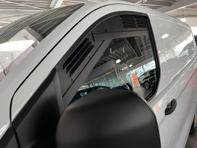 Ford V710 Lüftungsgitter-Set Fahrerhaus